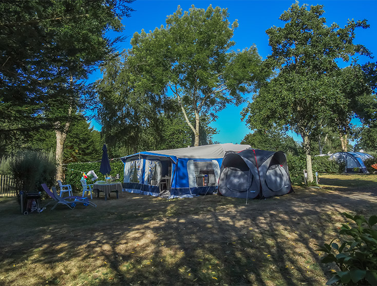 louez un emplacement arbore avec electricite